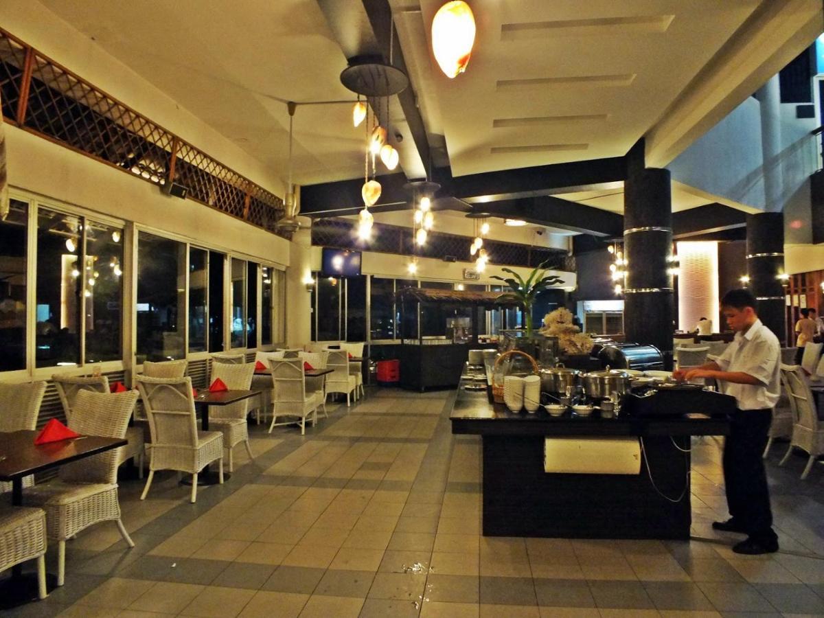 Glory Beach Resort Own Порт-Диксон Экстерьер фото