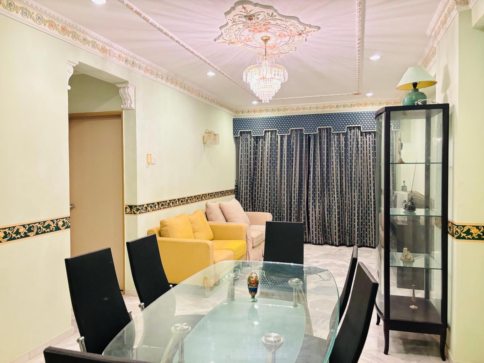 Glory Beach Resort Own Порт-Диксон Экстерьер фото