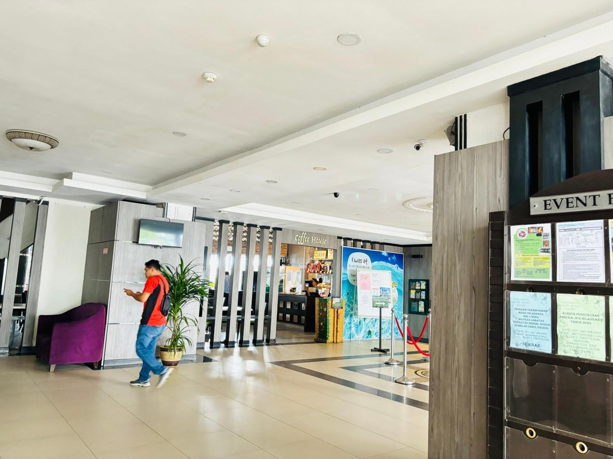 Glory Beach Resort Own Порт-Диксон Экстерьер фото